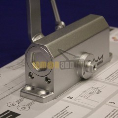 dormakaba TS Nano Size 2 (дверной доводчик в комплекте с рычагом)